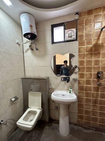 Bathroom in 2 BHK Builder Floor at Subhash Nagar – for Rent