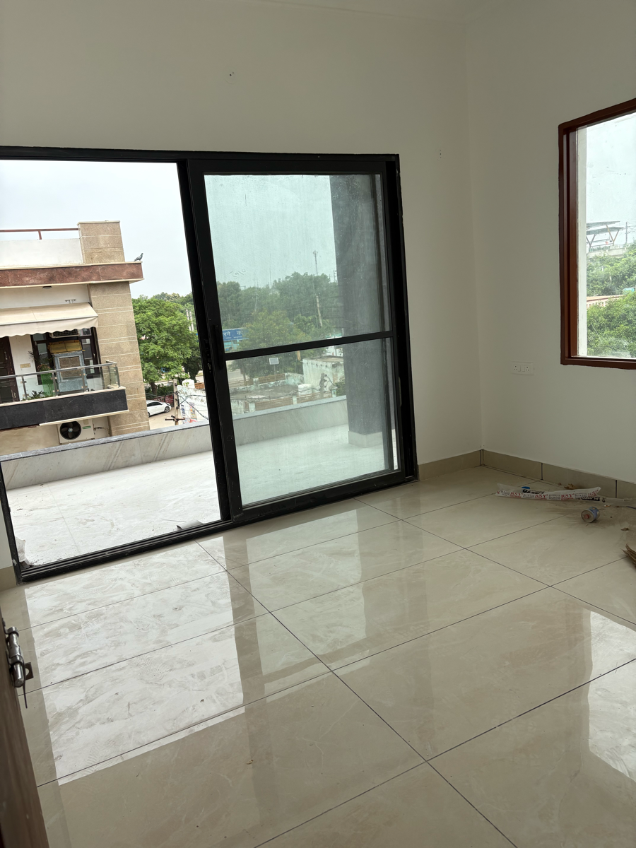 2 BHK Builder Floor For Rent in Sector 7