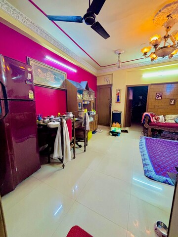 Living Room in 2 BHK Apartment at Tollygunge – for Rent