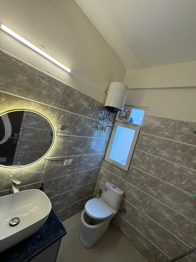 Bathroom, aba-ivy-county 3 Bedroom 2124 Sq.Ft. Apartment In Sector 75 Noida 9053414