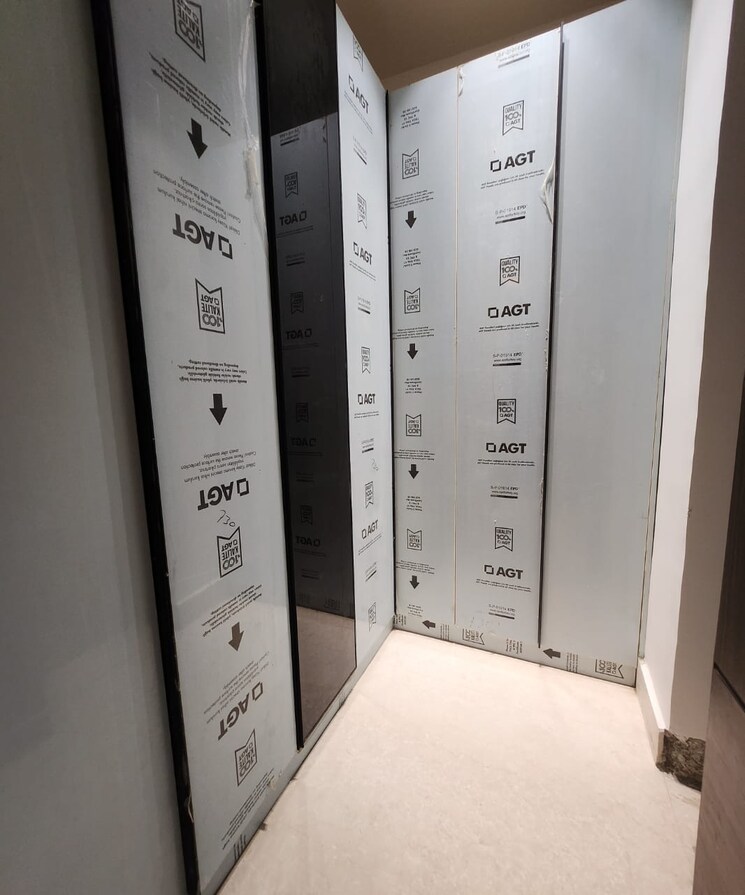 Team Area, sainik farm 5 Bedroom 4500 Sq.Ft. Independent House In Sainik Farm Delhi 9053406