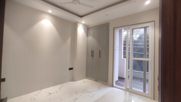 Building Lobby in 5 BHK Independent House at Sainik Farm – for Sale