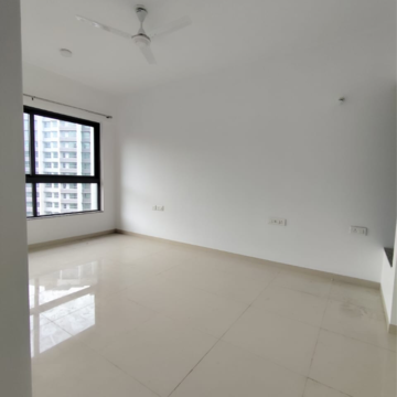 Room in 2 BHK Apartment at Raymond Ten X Habitat, Swastik Garden – for Rent