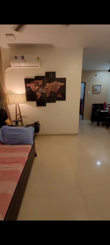 Team Area in 2 BHK Apartment at Dosti Vihar, Samata Nagar – for Sale