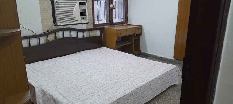 Room, ip extension 2 Bedroom 1050 Sq.Ft. Apartment In Ip Extension Delhi 9053478