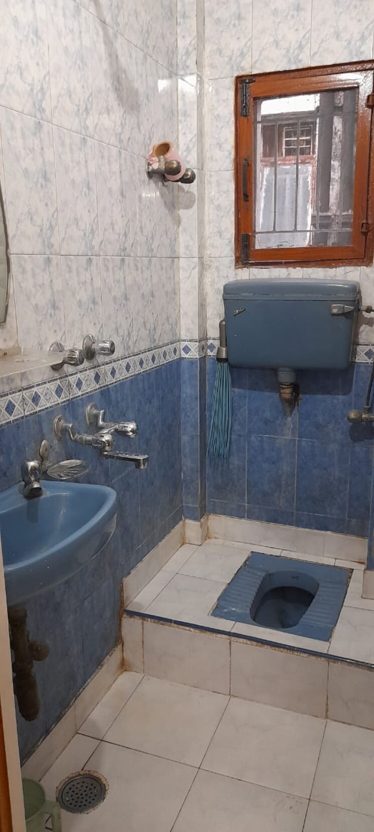 Attached Bathroom, ip extension 2 Bedroom 1050 Sq.Ft. Apartment In Ip Extension Delhi 9053478