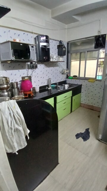 Team Area in 1 BHK Apartment at Metropolis Rivera, Kasarvadavali – for Sale