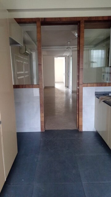 Room in 4 BHK Builder Floor at Huda CGHS, Sector 56 – for Rent