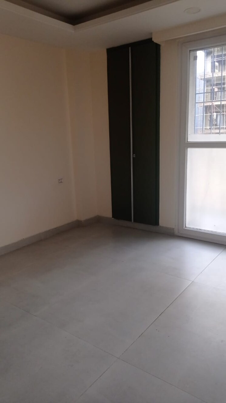 Room, huda-cghs 4 Bedroom 300 Sq.Yd. Builder Floor In Sector 56 Gurgaon 9053495