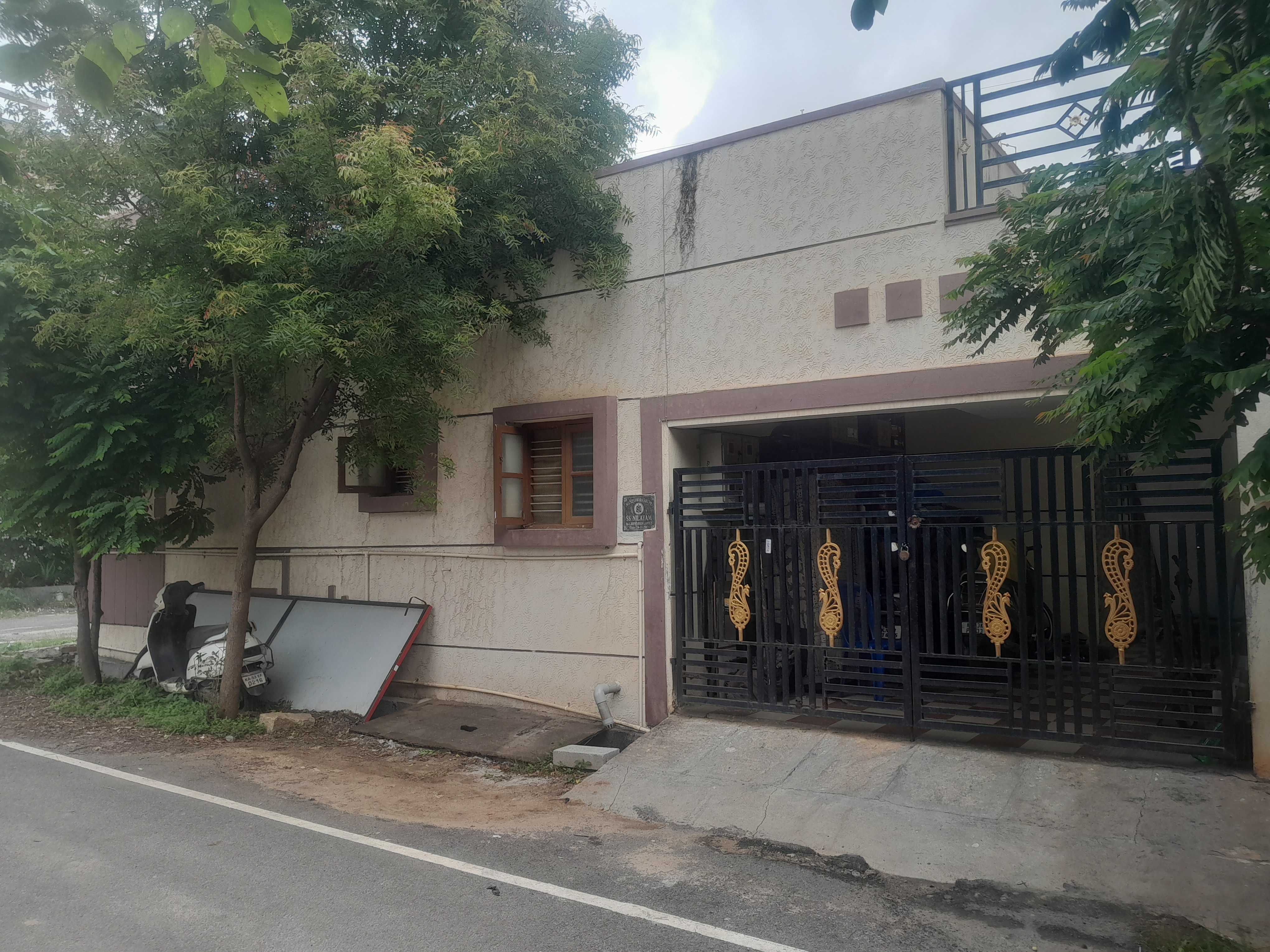 2 BHK + Pooja Room Independent House For Sale in Nandini Properties