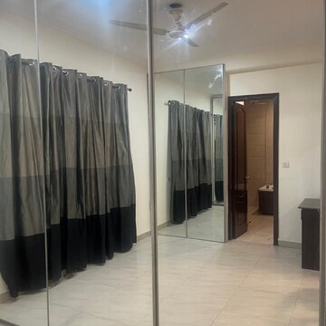 Building Lobby in 3 BHK Independent House at RWA Apartments Sector 51, Kendriya Vihar – for Rent