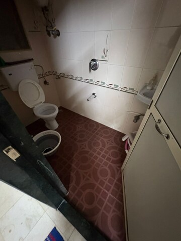 Master Bedroom in 2 BHK Apartment at Ek Omkar, Chembur – for Rent