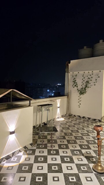 Team Area in 1 RK Builder Floor at Saket – for Rent