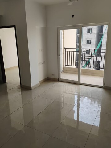 Room in 2 BHK Apartment at Ace Divino, Sector 1 Greater Noida – for Rent
