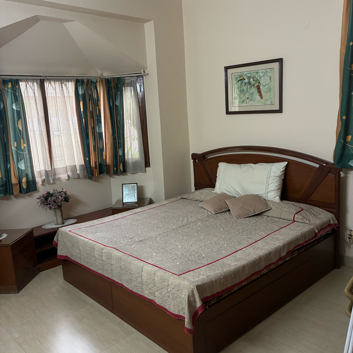 6+ BHK + Extra Room Independent House For Sale in RWA Apartments Sector 47