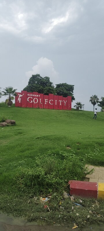  Plot – Garden View at Ansal Sushant Golf city, Sushant Golf City - for Sale