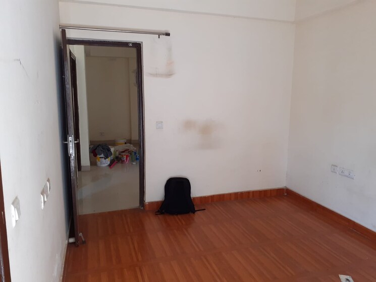 Room, galaxy-north-avenue-ll 2.5 Bedroom 1175 Sq.Ft. Apartment In Gaur City 2 Greater Noida 9053532