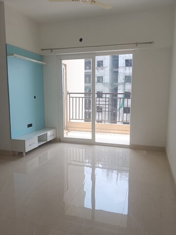 Room in 2 BHK Apartment at Ace Divino, Sector 1 Greater Noida – for Rent