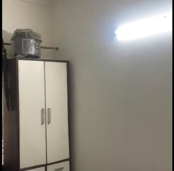Furnished Amenities in 4 BHK Builder Floor at Saket – for Rent