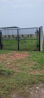 300 Sq.Mt. Plot in Sector 43