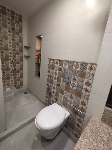 Bathroom in 4 BHK Builder Floor at Sector 43 – for Rent