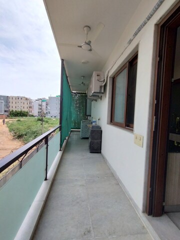 Balcony in 4 BHK Builder Floor at Sector 43 – for Rent