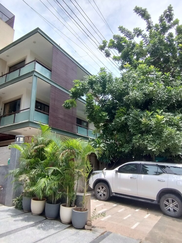 Exterior View, sector 43 4 Bedroom 340 Sq.Yd. Builder Floor In Sector 43 Gurgaon 9053448