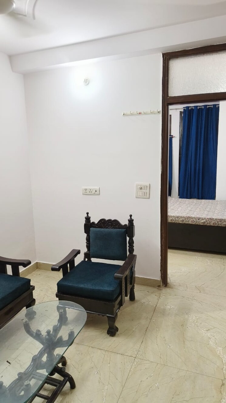 Living Room, rajouri garden 2 Bedroom 150 Sq.Yd. Builder Floor In Rajouri Garden Delhi 9053605