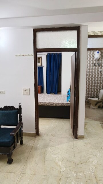 Room in 2 BHK Builder Floor at Rajouri Garden – for Rent