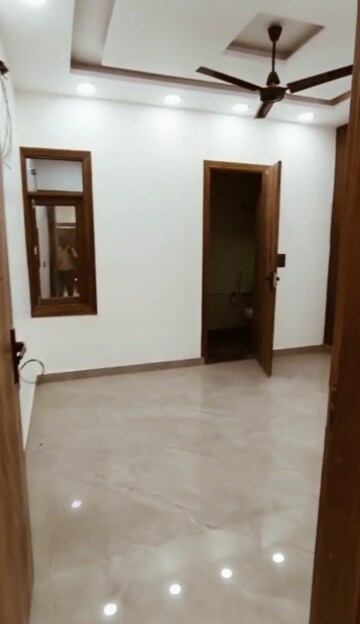 Room in 3 BHK Builder Floor at New Rajinder Nagar – for Rent