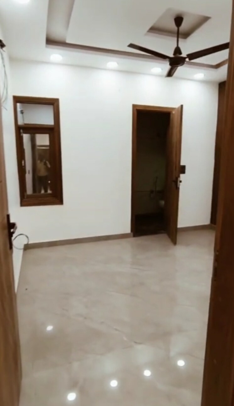Room, new rajinder nagar 3 Bedroom 1380 Sq.Ft. Builder Floor In New Rajinder Nagar Delhi 9053624
