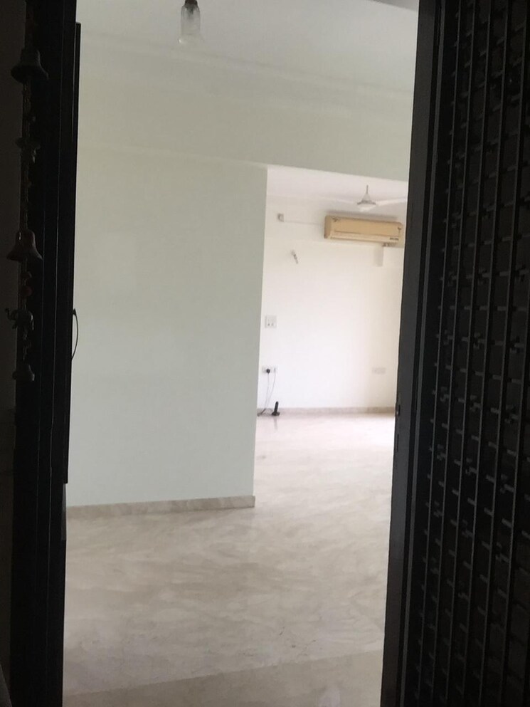 Room, unnathi-woods-phase-3 2 Bedroom 750 Sq.Ft. Apartment In Ghodbunder Road Thane 9053599