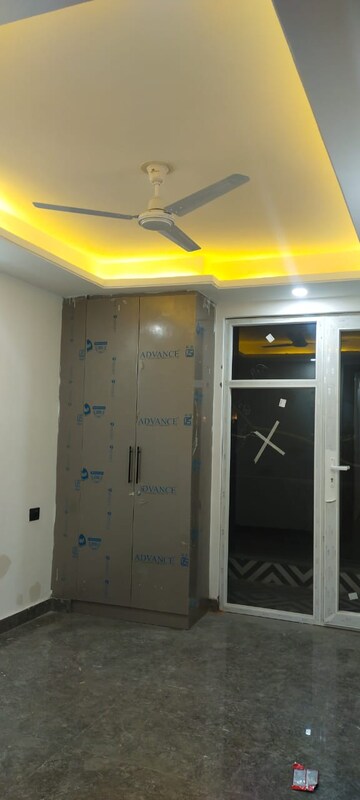 Building Lobby in 2 BHK Builder Floor at Malviya Nagar – for Rent