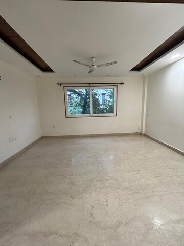 Room in 4 BHK Builder Floor at Palam Vihar – for Rent