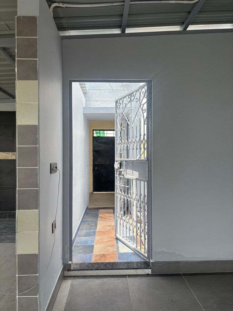 Room, vasant kunj 1 RK 700 Sq.Ft. Apartment In Vasant Kunj Delhi 9053659