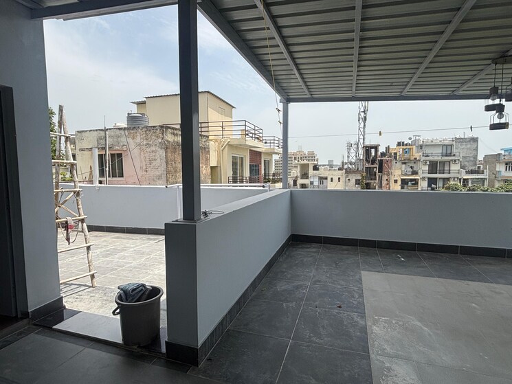 Balcony, vasant kunj 1 RK 700 Sq.Ft. Apartment In Vasant Kunj Delhi 9053659