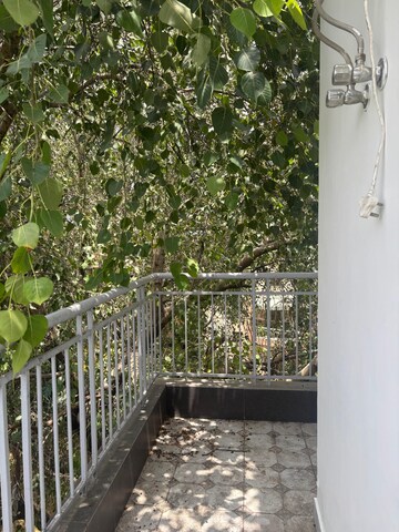 Balcony in 1 RK Apartment at Vasant Kunj – for Rent