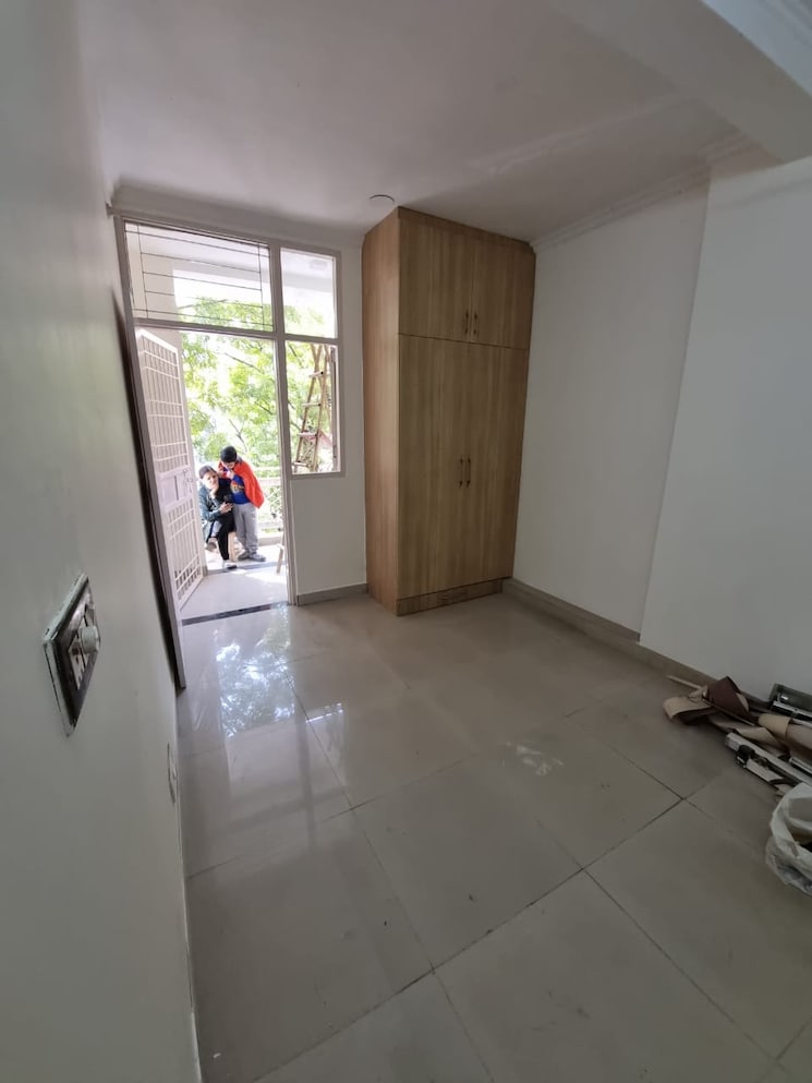 Room, vasant kunj 1 RK 700 Sq.Ft. Apartment In Vasant Kunj Delhi 9053659