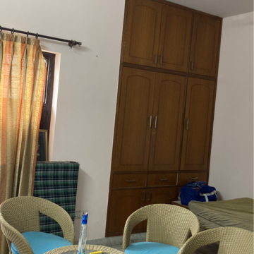 Room in 1 RK Independent House at RWA Apartments Sector 39, Sector 39 – for Rent