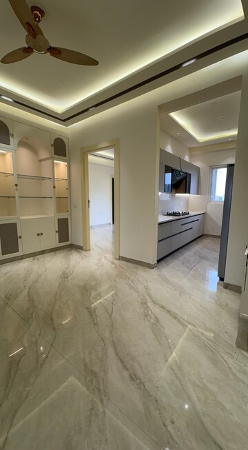 Room in 4 BHK Builder Floor at Sector 84 – for Sale