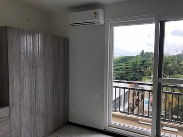 Room in 4 BHK Penthouse at Fortune Square Cooke Town, Cooke Town – for Rent