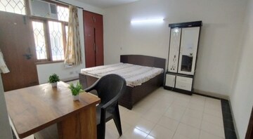 Living Room in 4 BHK Builder Floor at Ardee City, Sector 52 – for Rent