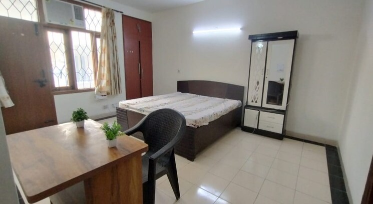 Living Room, ardee-city 4 Bedroom 300 Sq.Yd. Builder Floor In Sector 52 Gurgaon 9053745