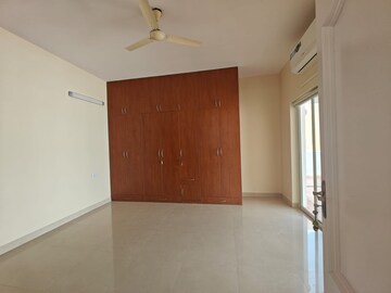 Room in 3 BHK Penthouse at Skav Bliss, Richards Town – for Rent
