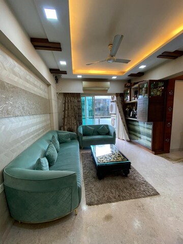 Team Area in 3 BHK Apartment at Uday Bhanu, Santacruz West – for Rent