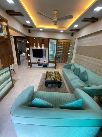 Living Room in 3 BHK Apartment at Uday Bhanu, Santacruz West – for Rent
