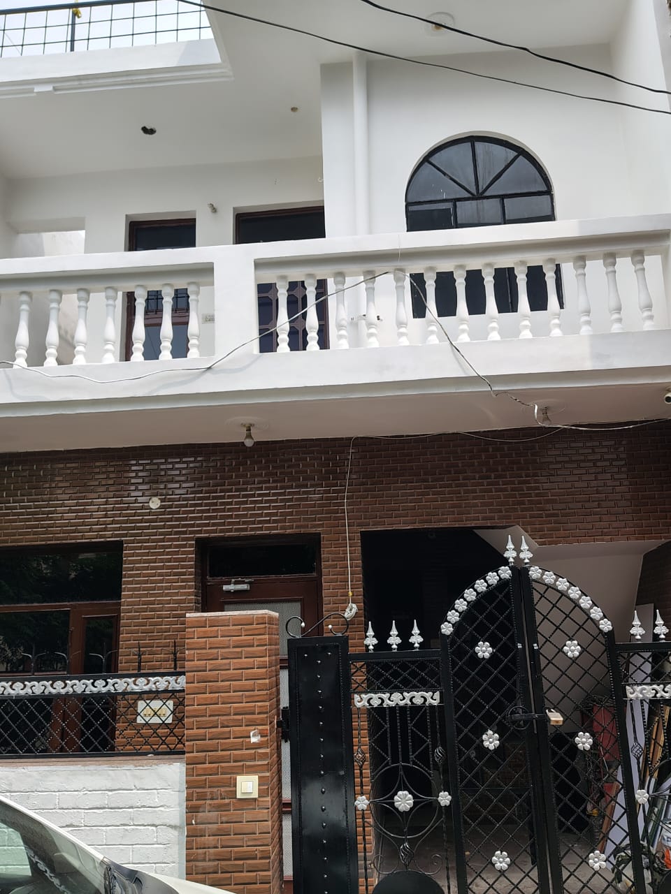 3 BHK + Pooja Room Builder Floor For Sale in Krishna Enclave