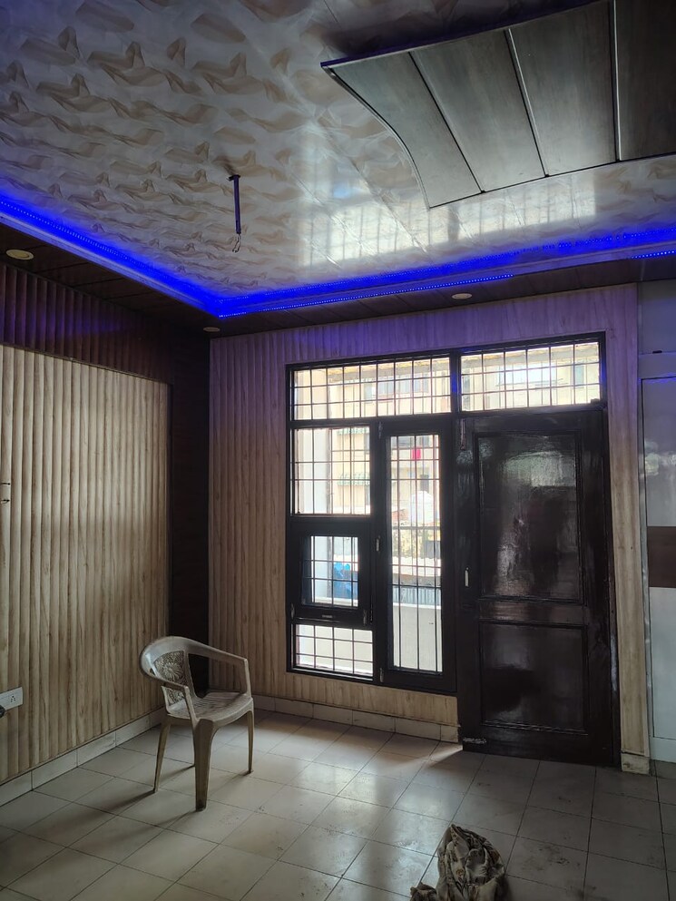 Room, dhakoli 3 Bedroom 900 Sq.Ft. Builder Floor In Dhakoli Zirakpur 9053877