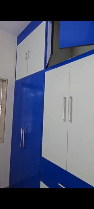 Furnished Amenities in 2.5 BHK Apartment at Mahagun Moderne, Sector 78 – for Sale