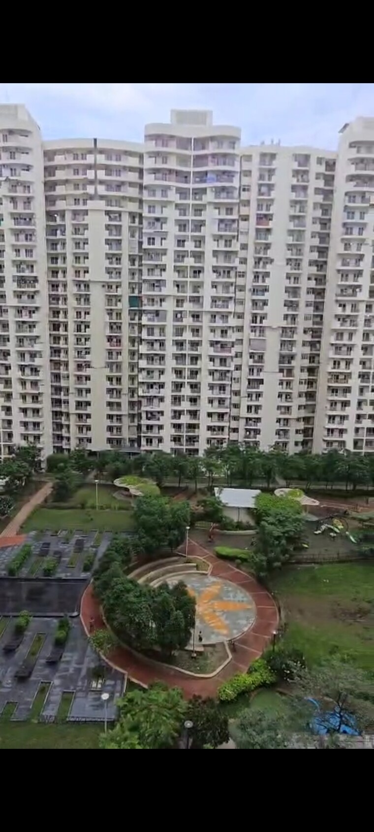 Exterior View, mahagun-moderne 2.5 Bedroom 1250 Sq.Ft. Apartment In Sector 78 Noida 9053892